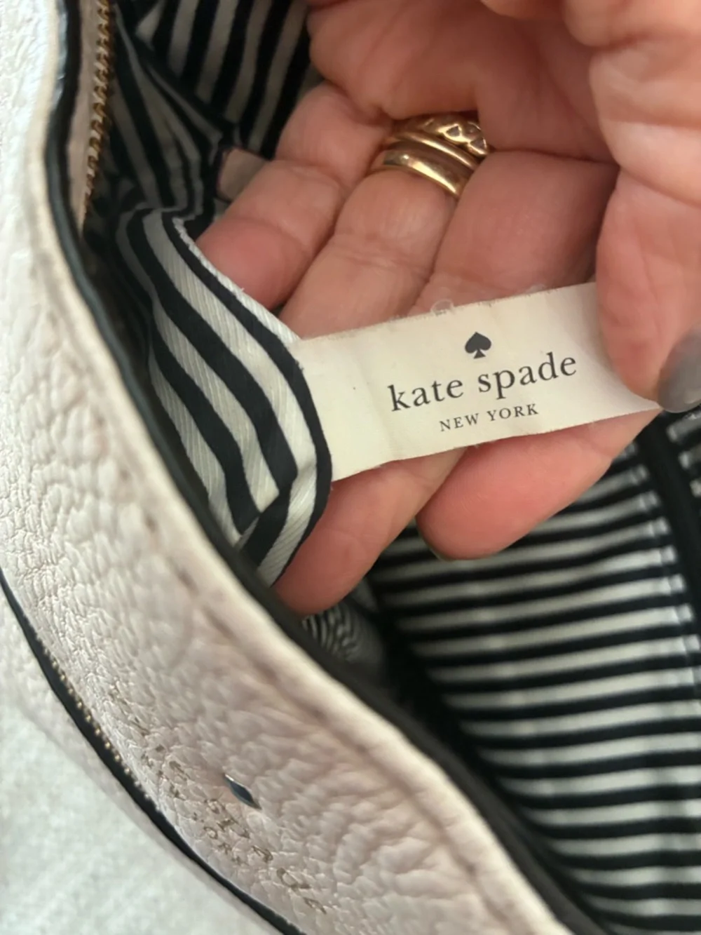 kate spade EUC Cream  Jackson Pebbled Leather Crossbody Bag with Gold Hardware - Picture 14 of 15